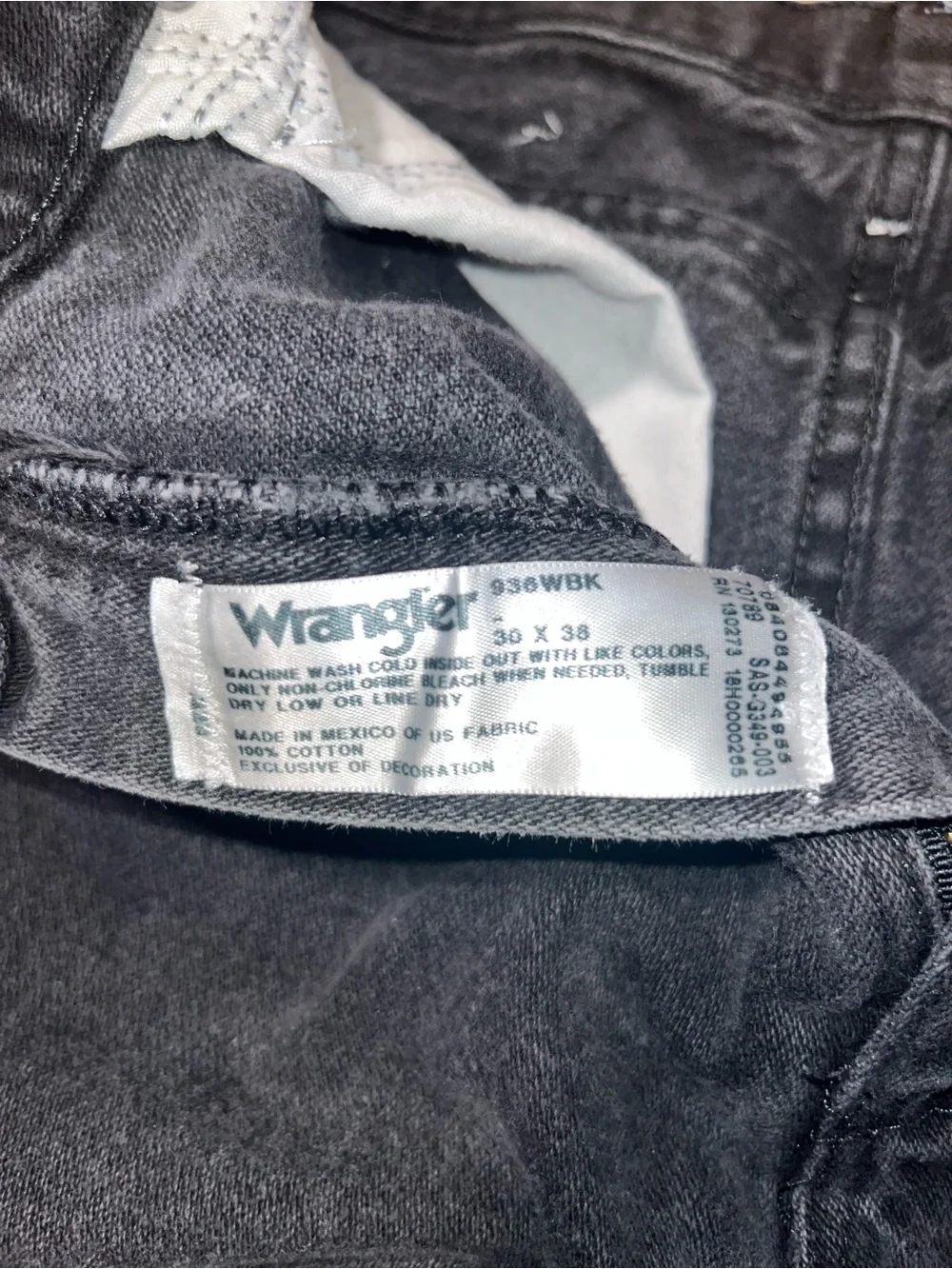 Wrangler Cowboy Cut Slim Fit 30/36 Jeans in Black